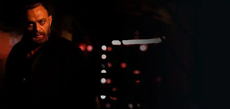 دانلود سریال The Translator